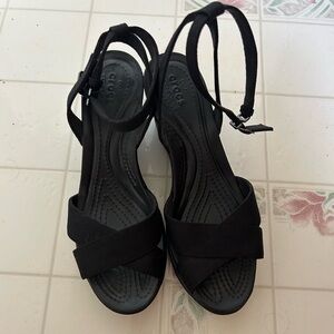 Crocs Leigh II Ankle strap Wedge heel Sandal Black-Size 8 Womens